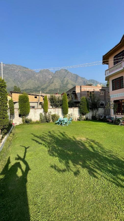Dilaram Guest House Srīnagar Exteriér fotografie
