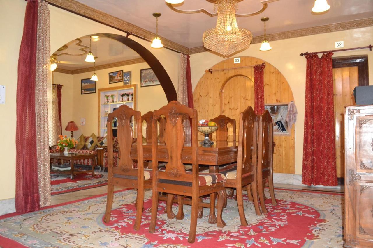 Dilaram Guest House Srīnagar Exteriér fotografie
